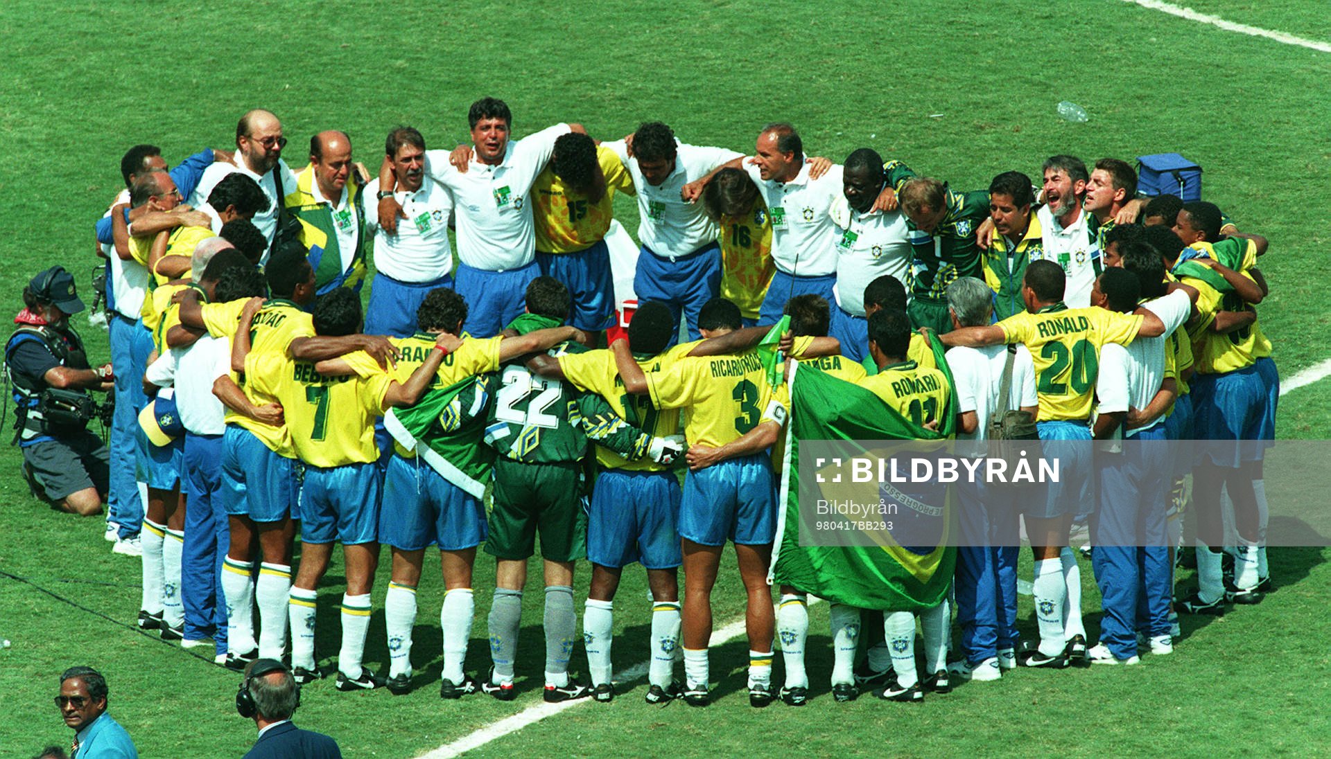 1994 Brasilien  - truppen dansar i en ring(VM 94 )