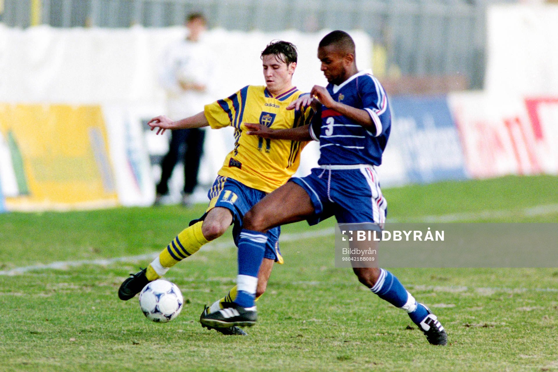 Yksel Osmanovski, Sverige