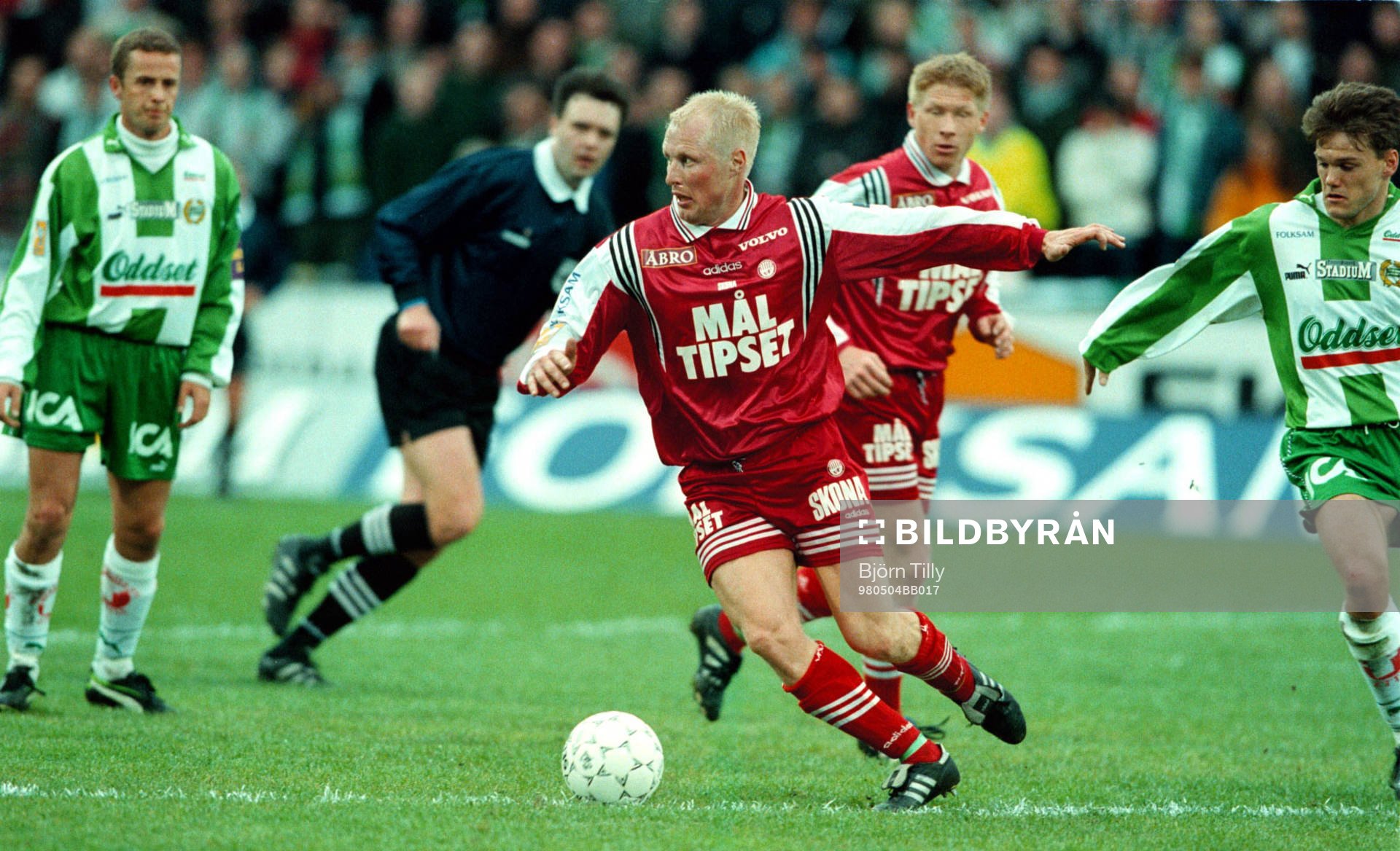  Anders Magnusson (i mitten) och Mikael Hellström (t h)