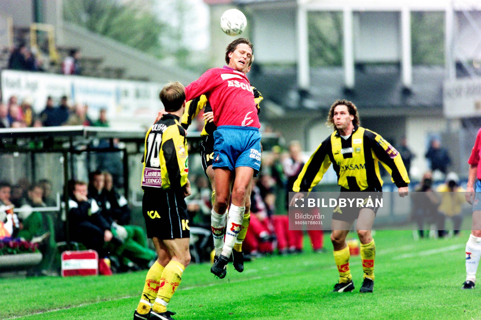 Svante Samuelsson, Örgryte i en nickduell