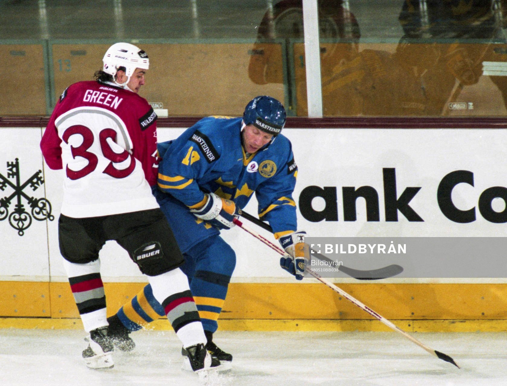 Hans Jonsson, Sverige och Travis Green, Kanada