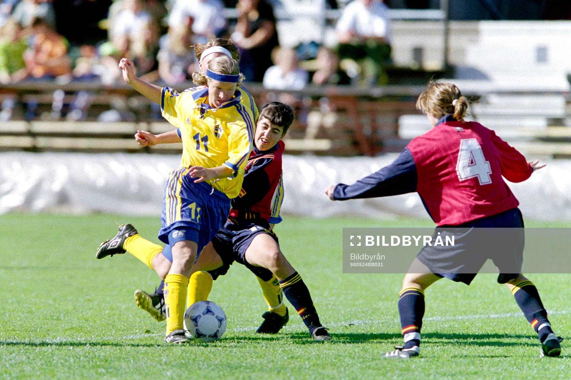 Victoria Svensson Sandell, Sverige med bollen