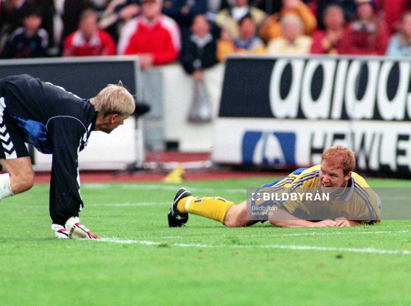 Jörgen Pettersson har blivit nerdragen av Peter Schmeichel
