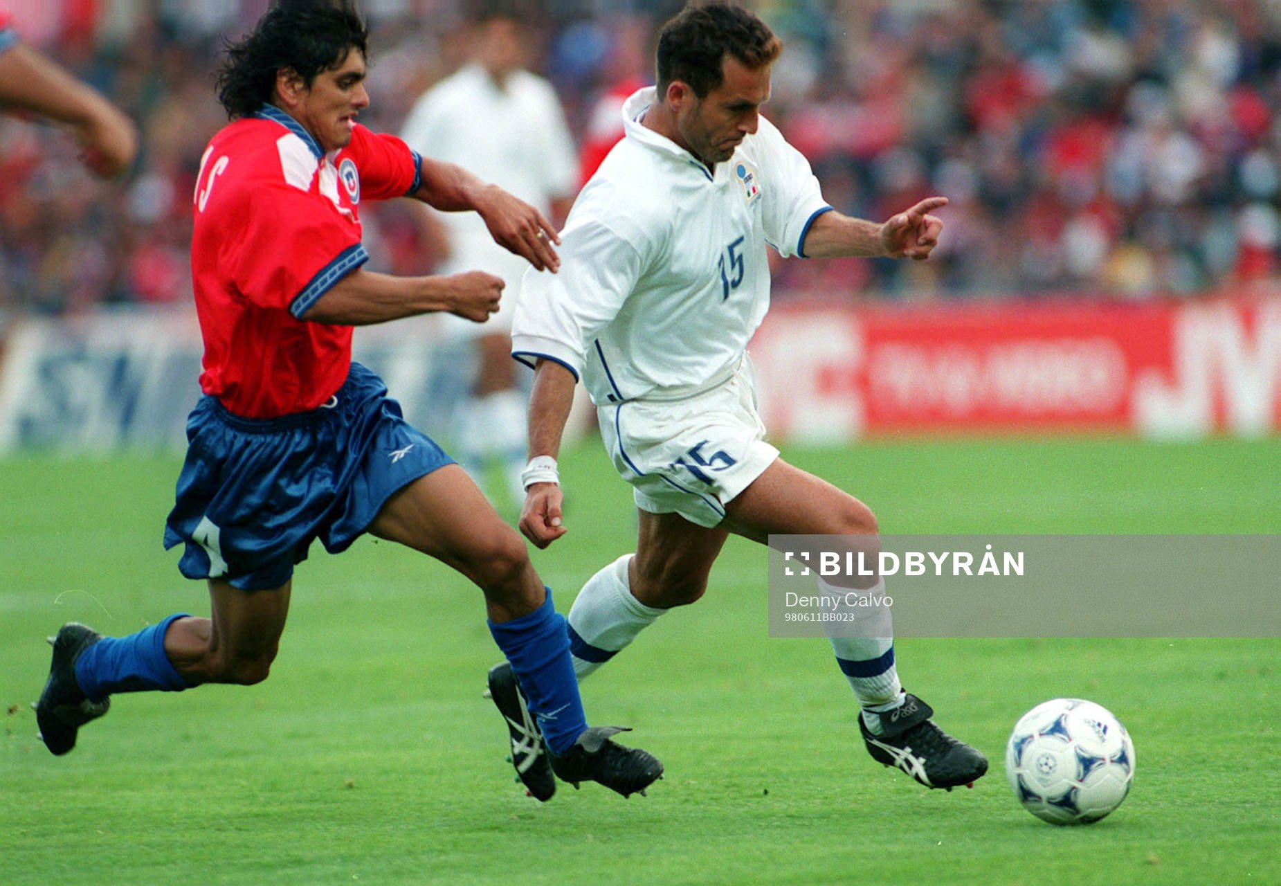 Francisco Rojas, Chile och Angelo Di Livio, Italien