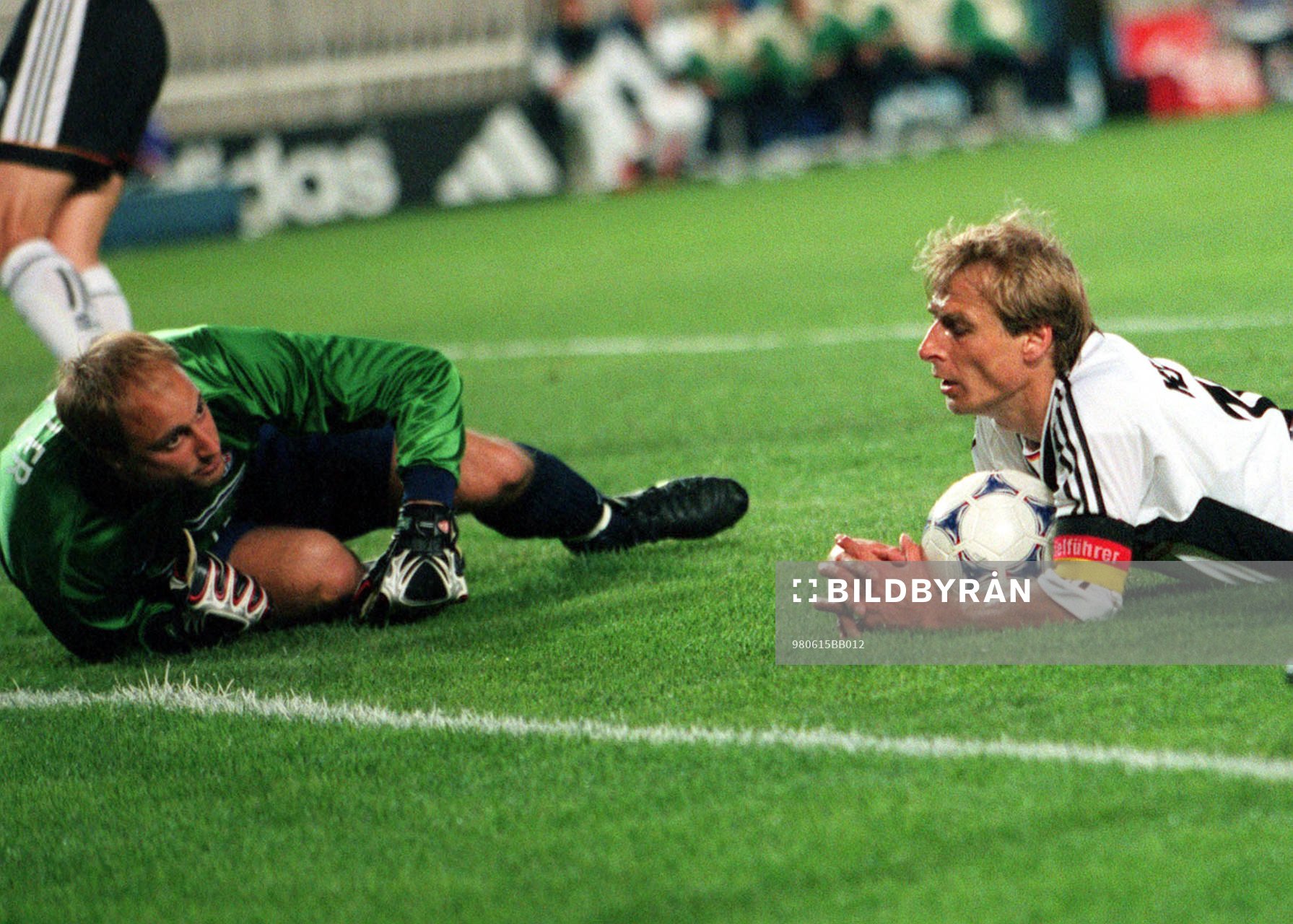 Kasey Keller, USA och Jürgen Klinsmann, Tyskland