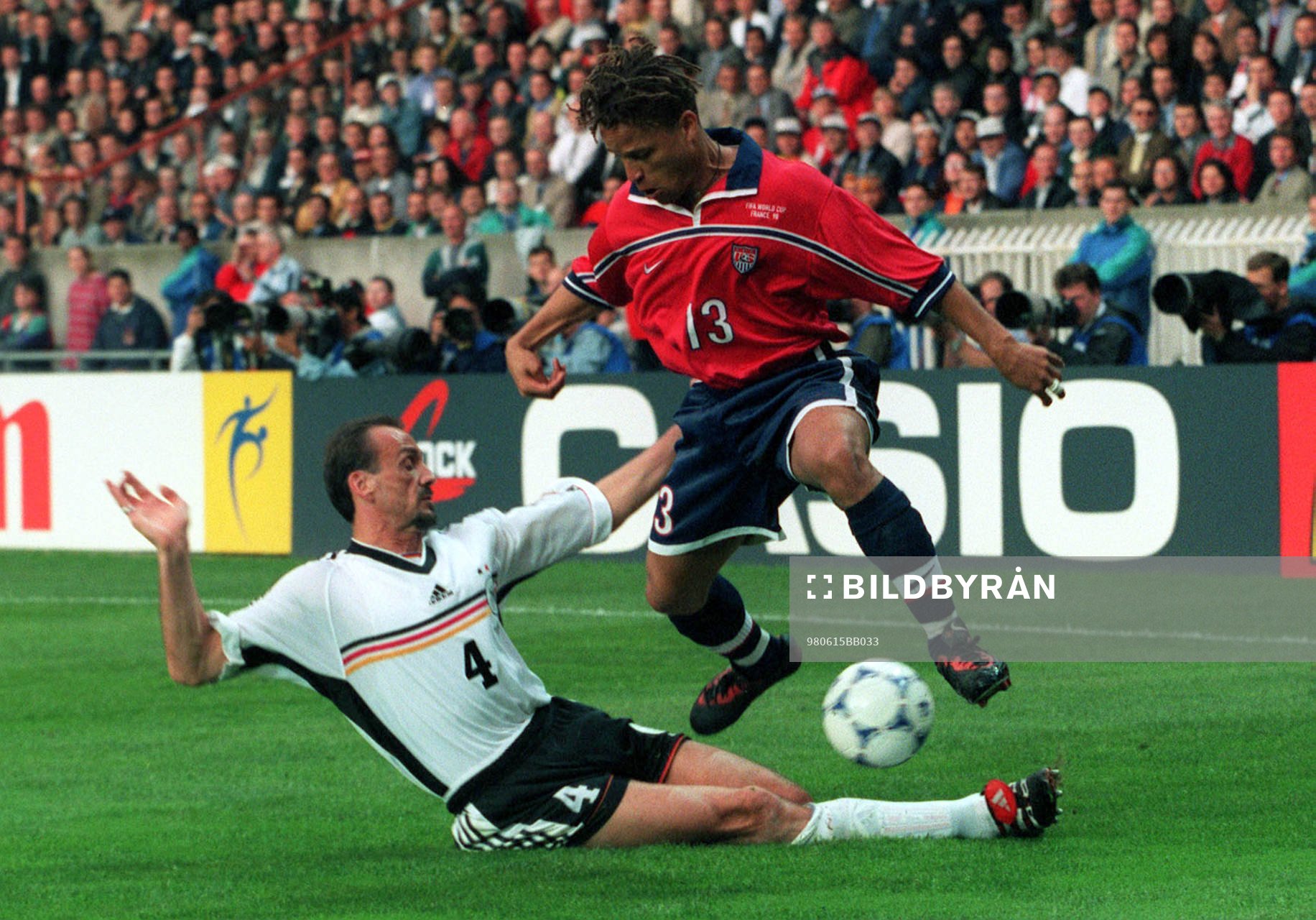 Jürgen Kohler, Tyskland, och Cobi Jones, USA