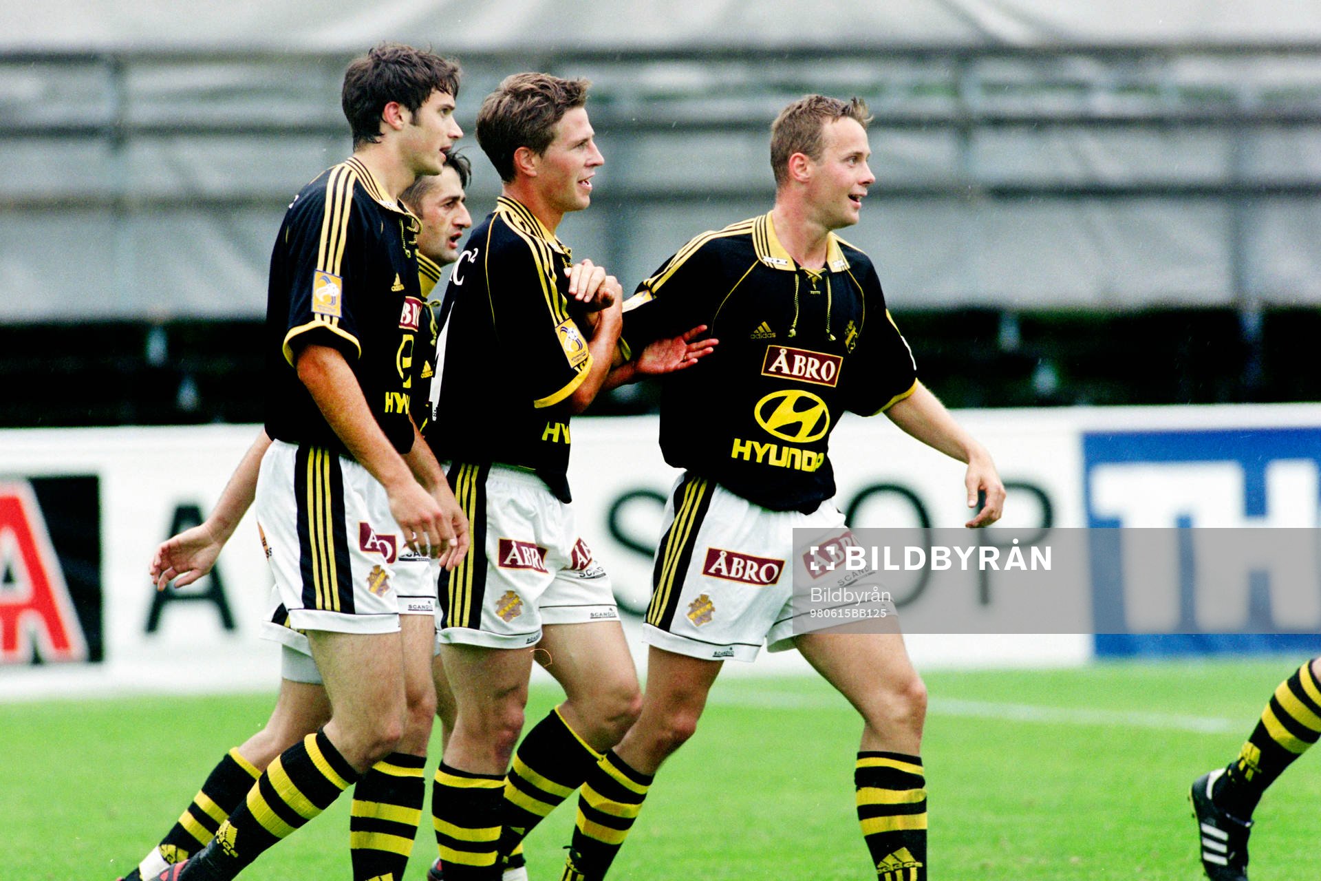 Fotboll, Allsvenskan, Västra Frölunda - AIK, 1-1: Mike Kjölö, AIK jublar efter mål.
