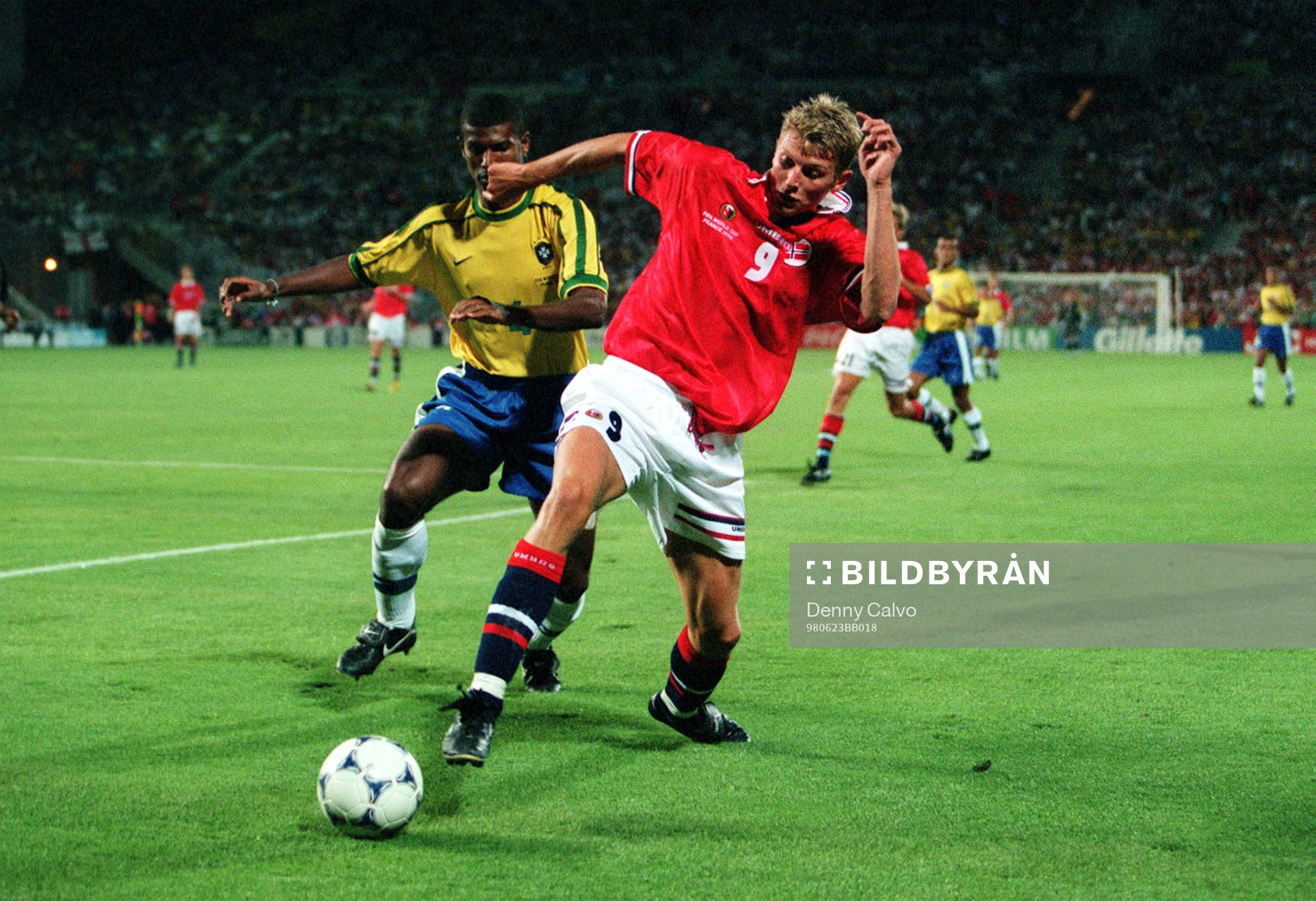 Junior Baiano och Tore André Flo