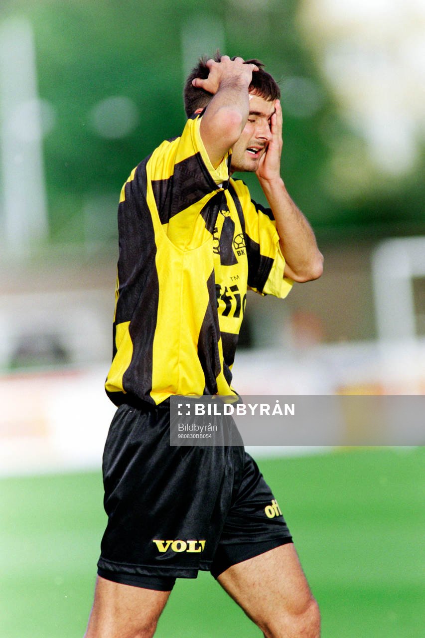 Joakim Söndergaard, Häcken har fått en smäll i ansiktet