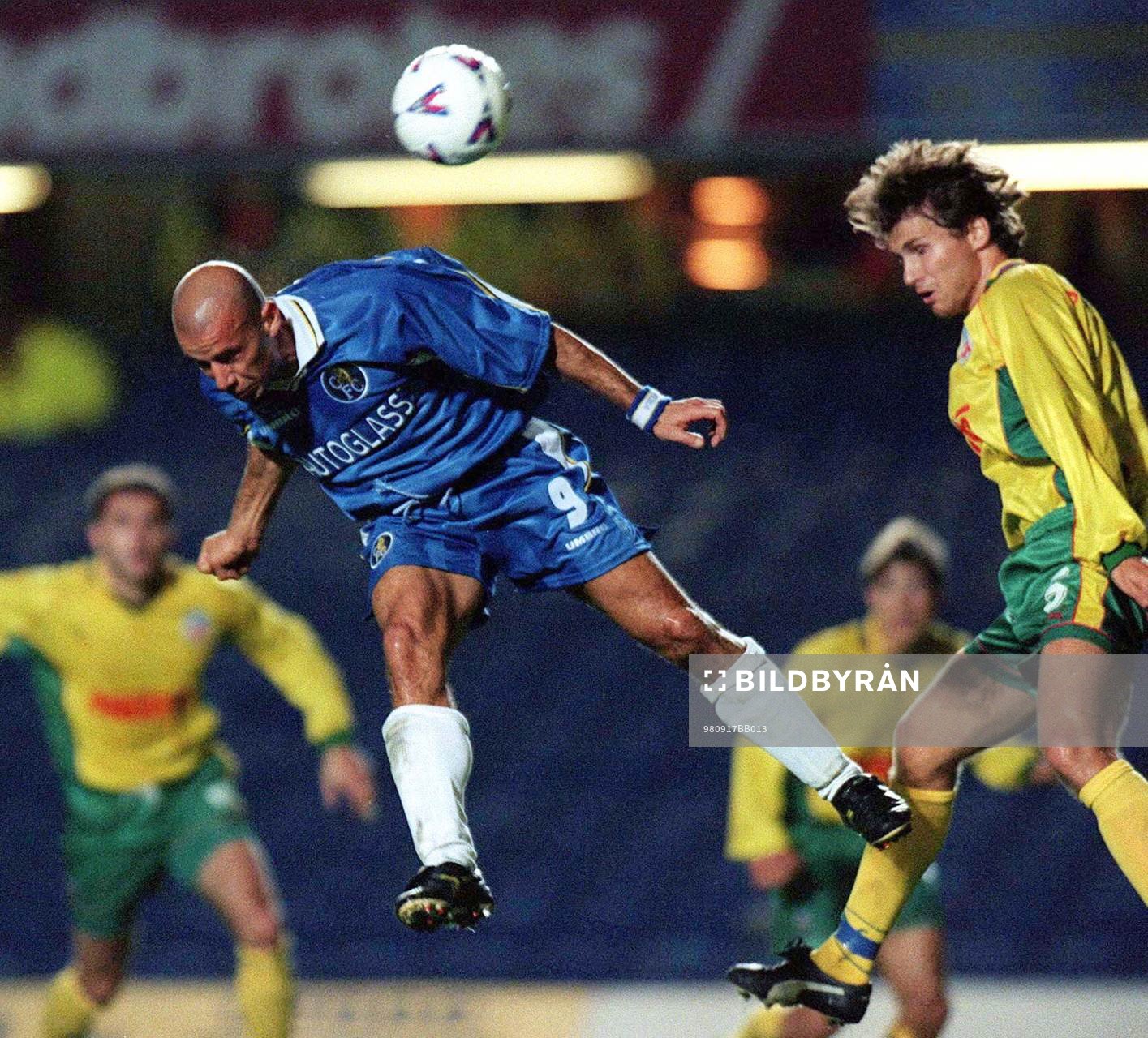 Gianluca Vialli och Andreas Jakobsson i en nickduell