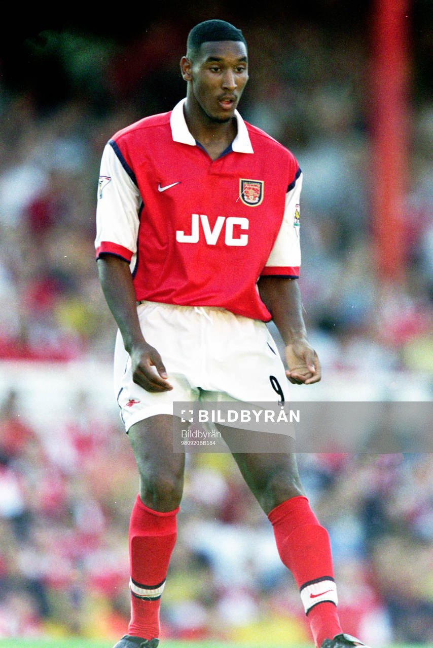 Fotboll, Premier League, Arsenal - Manchester United, 3-0: Nicolas Anelka, Arsenal.