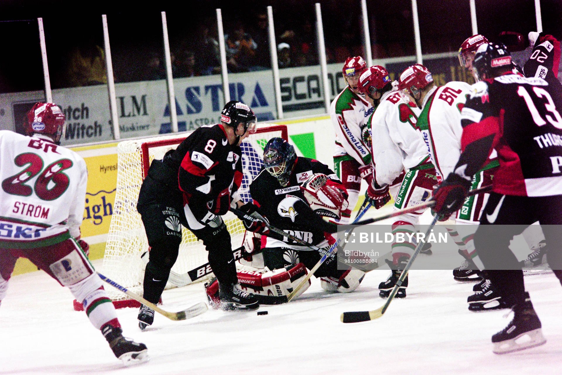 Situation framför malmös målvakt Andreas Hadelöv