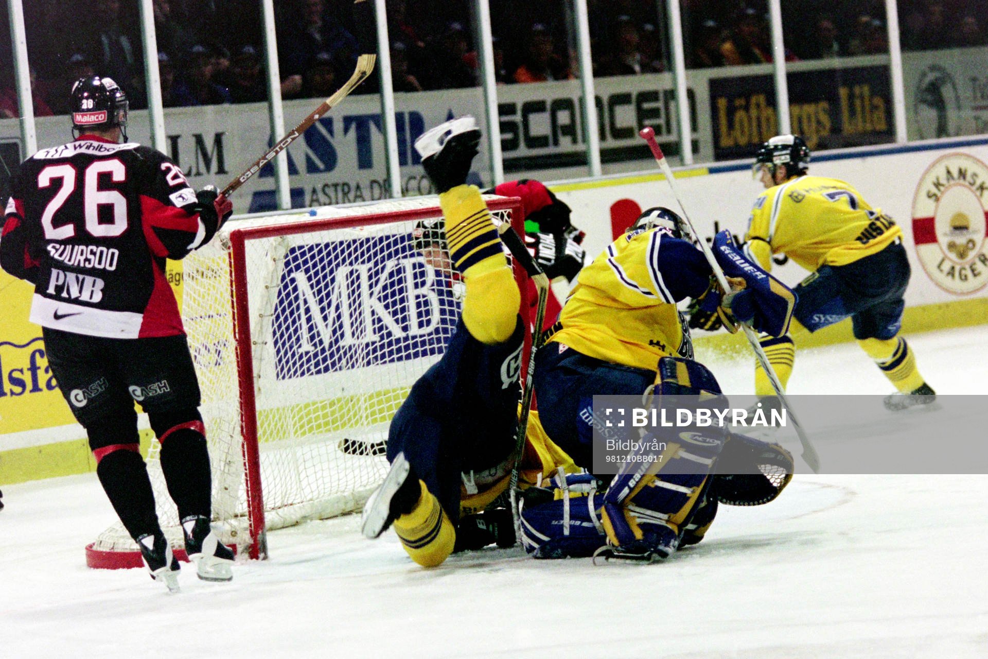 Situation framför Andreas Andersson, målvakt i HV71