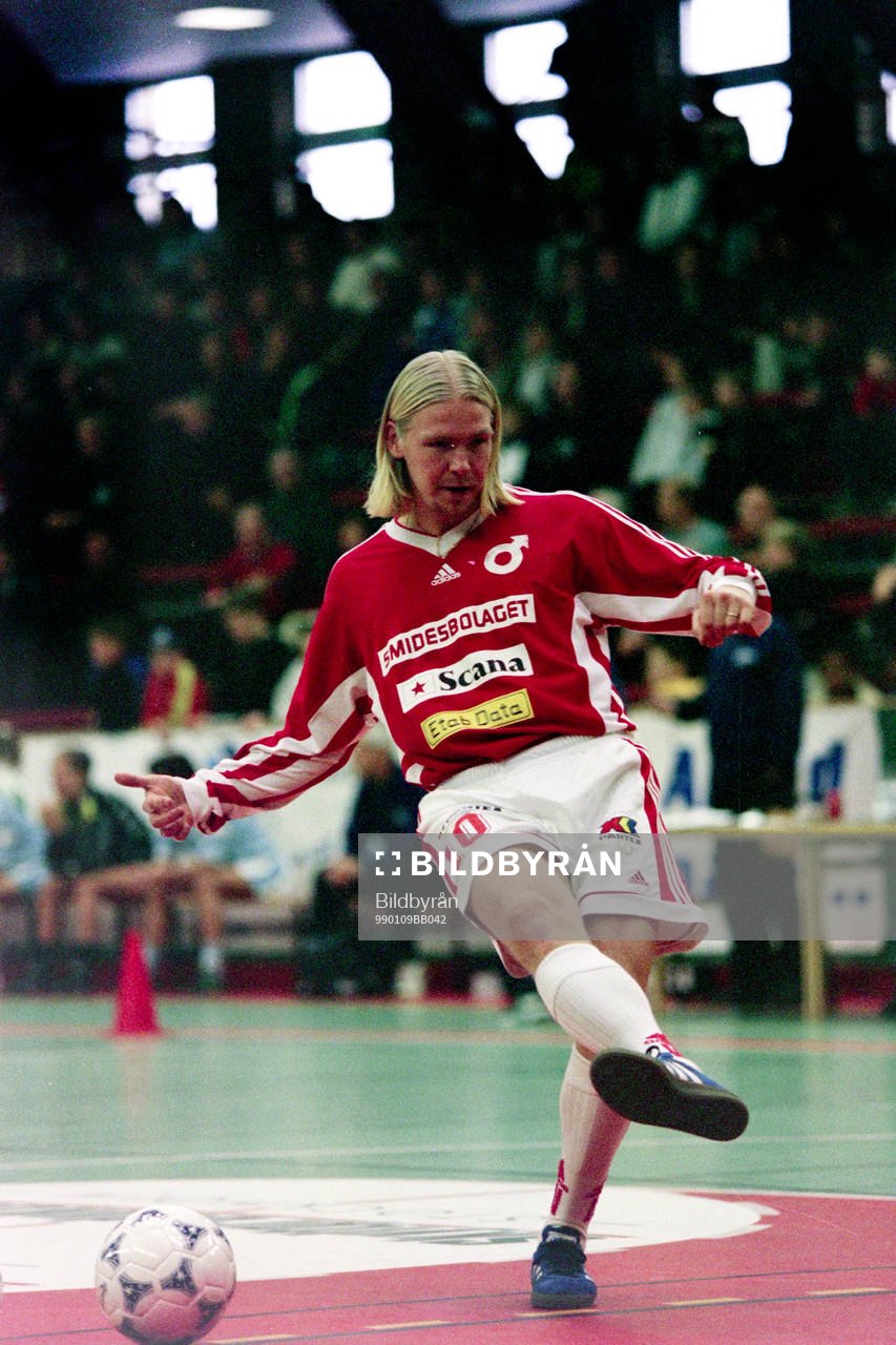 Fotboll, Mr Hattrick och Ms Hattrick: Ulf Ottosson, Degerfors.