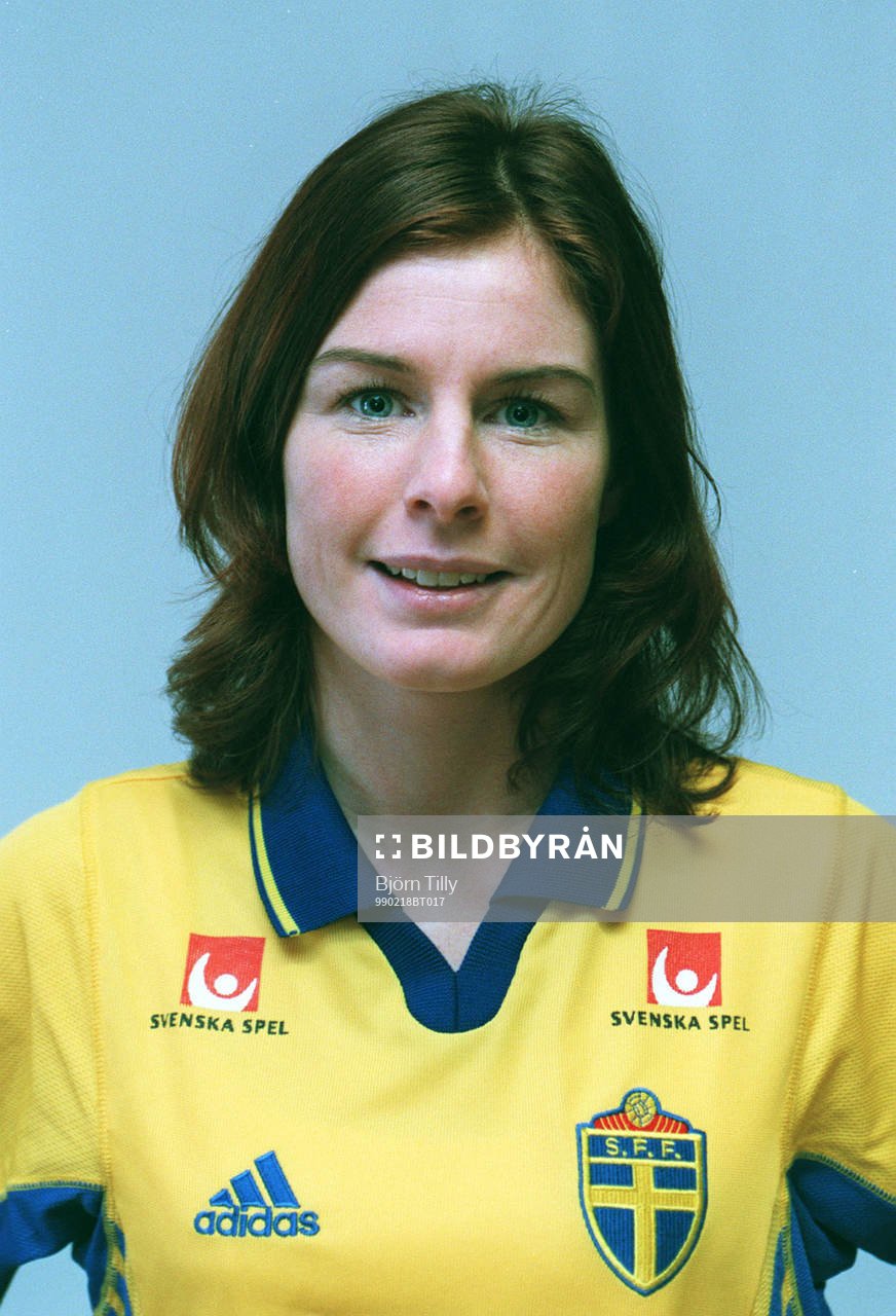 Malin Moström, Sverige