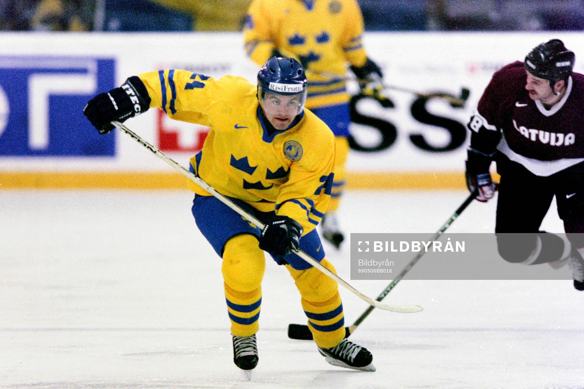 Niklas Sundström, Sverige