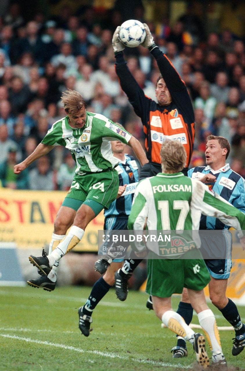 Martin Lossman vinner en duell med Hans Berggren