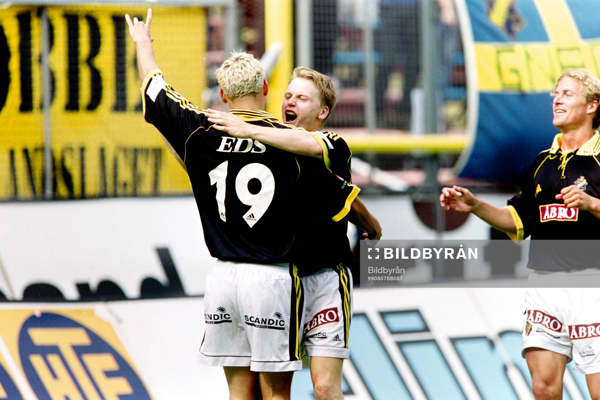Daniel Hoch och Karl Corneliusson, AIK jublar