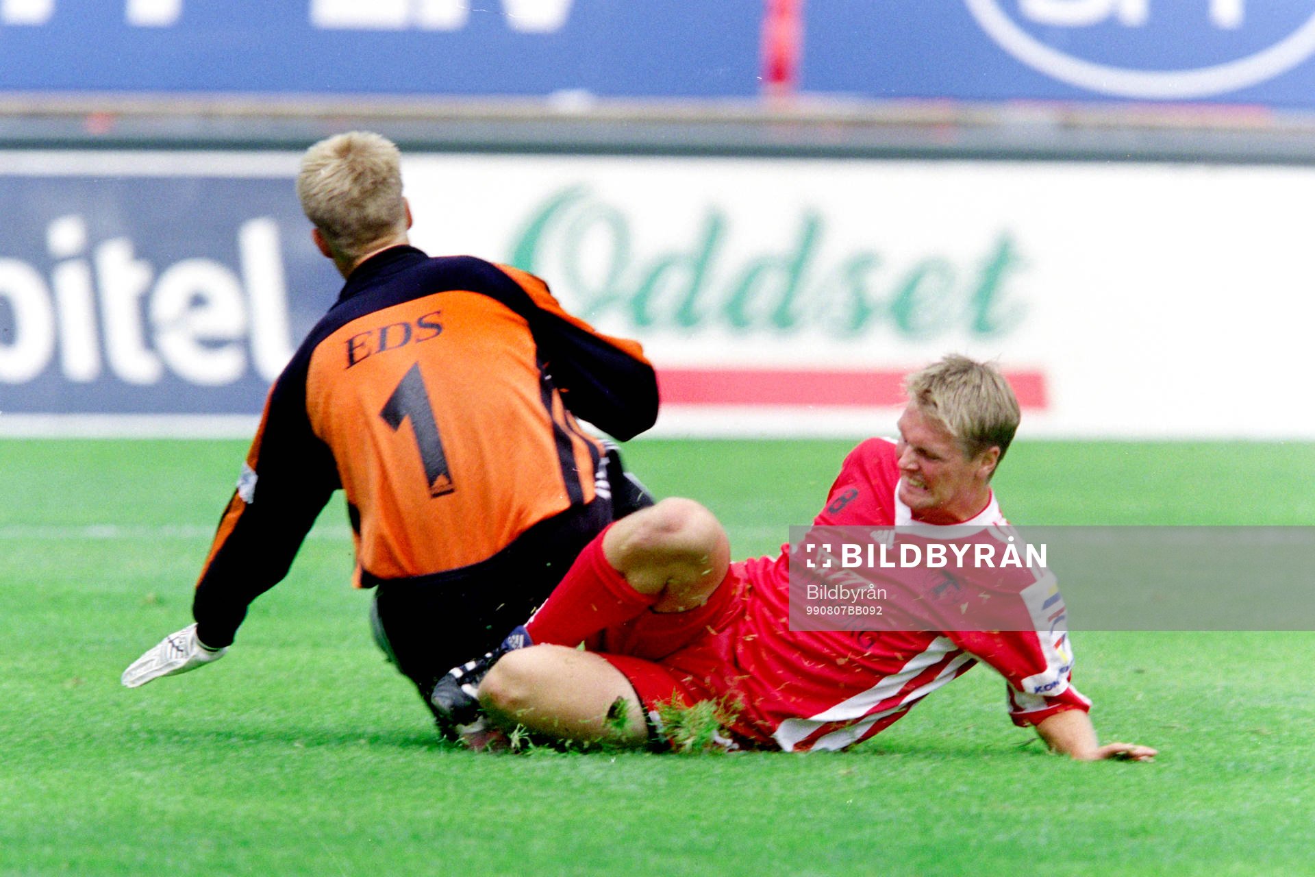 Mattias Asper, målvakt i AIK och Patrik Olsson, Trelleborg