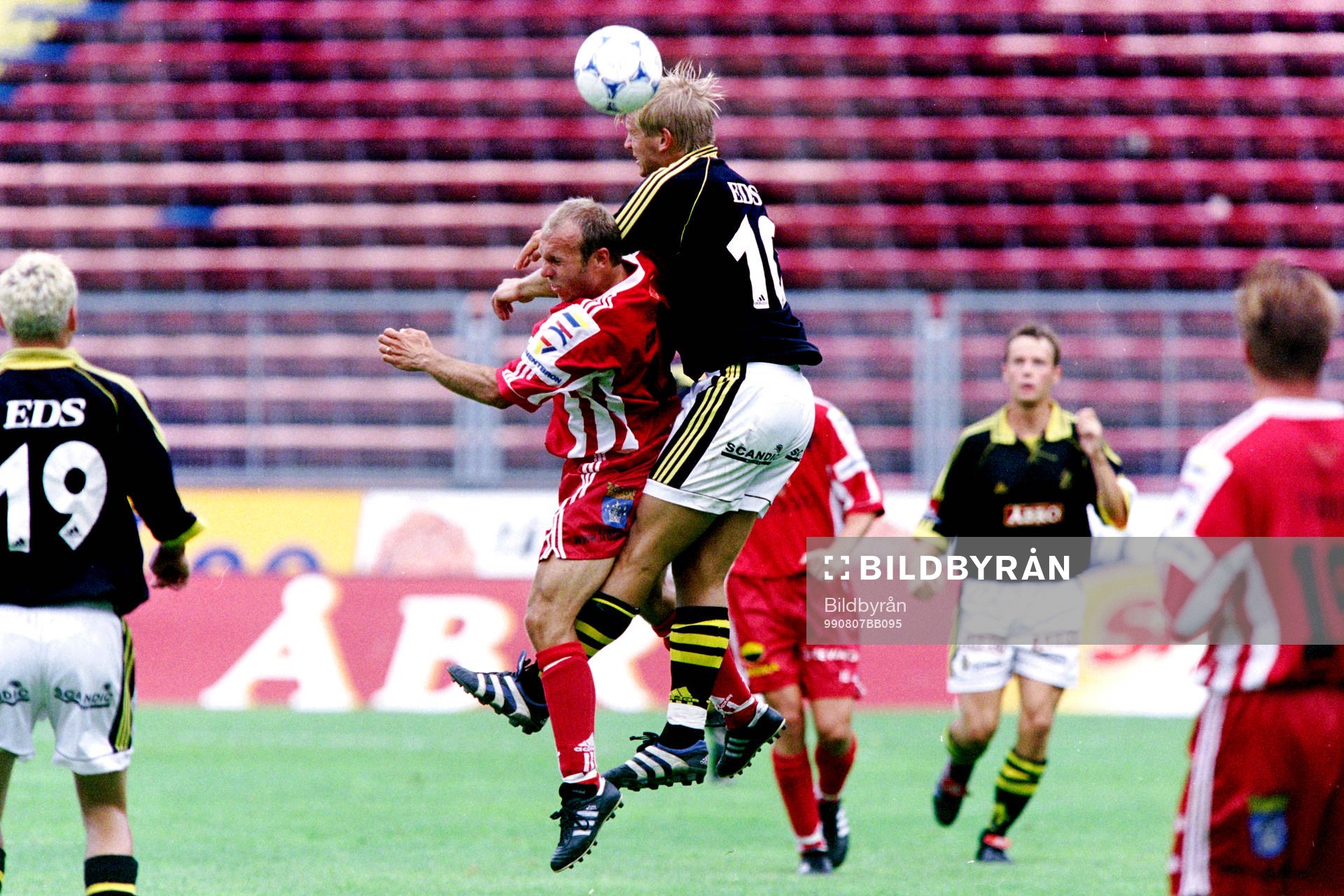 Tommi Grönlund, Trelleborg och Martin Åslund, AIK i en