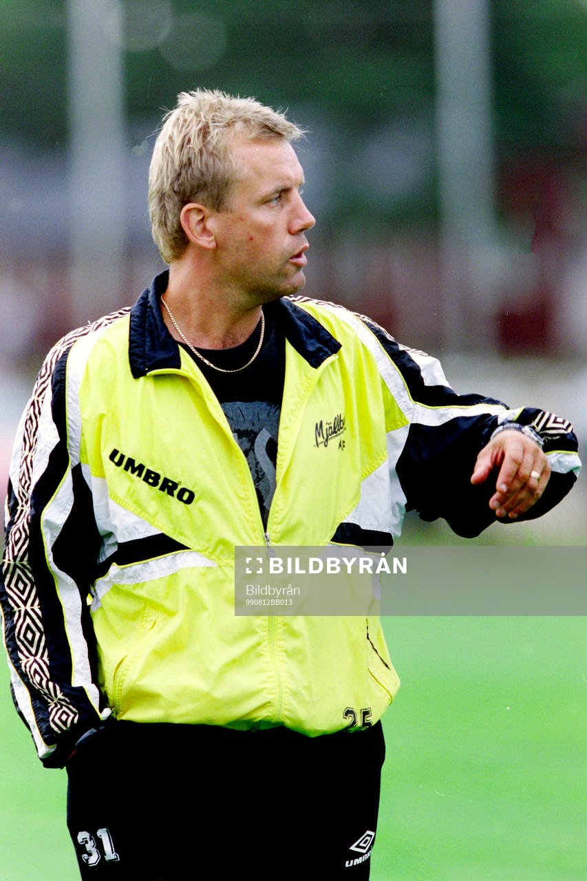 Fotboll, Mjällby, Träning: Hans Larsson, tränare i Mjällby. 