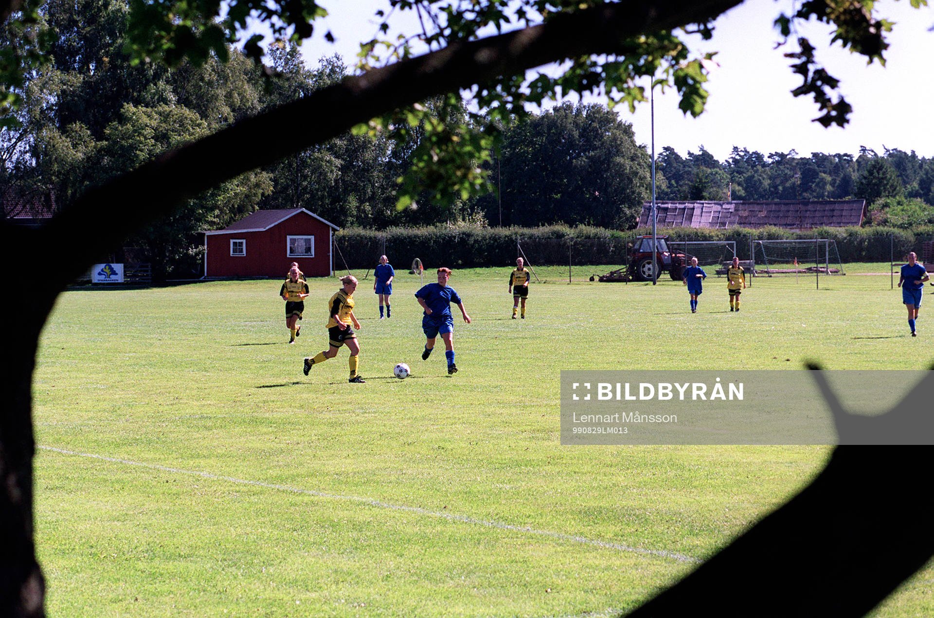 Fotboll Dam Gualöv - Hanaskog, småklubbsfotboll