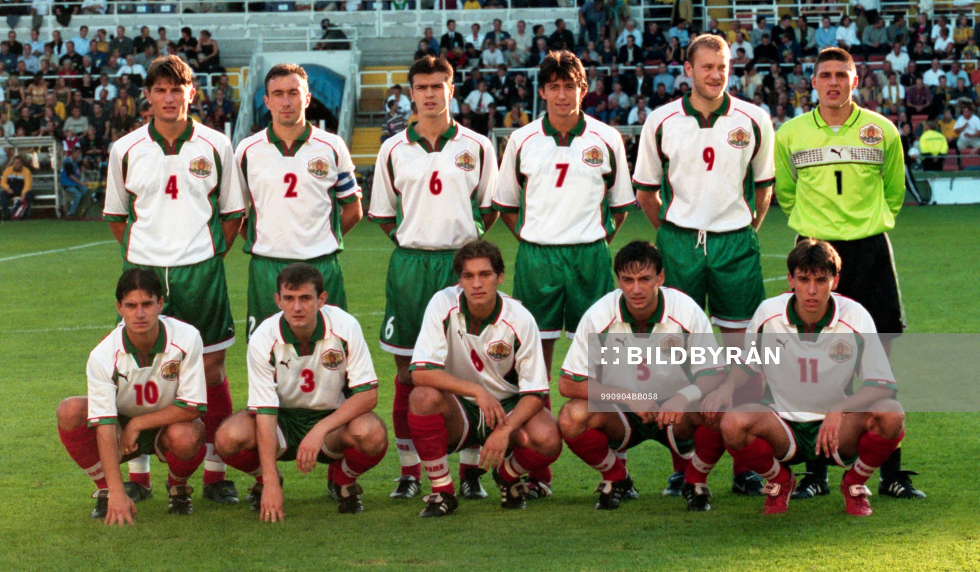 Bakre fr.v. Ivailo Petkov, Stanimir Stoilov, Rossen Kirilov, Daniel Borimirov, Marian Hristov, Dimitar Ivankov, målvakt, främre fr.v. Milen Petkov, Zlatomir Zagorcic, Stilian Petrov, Georgi Markov, Svetoslav Todorov, Bulgarien. Lagbild.