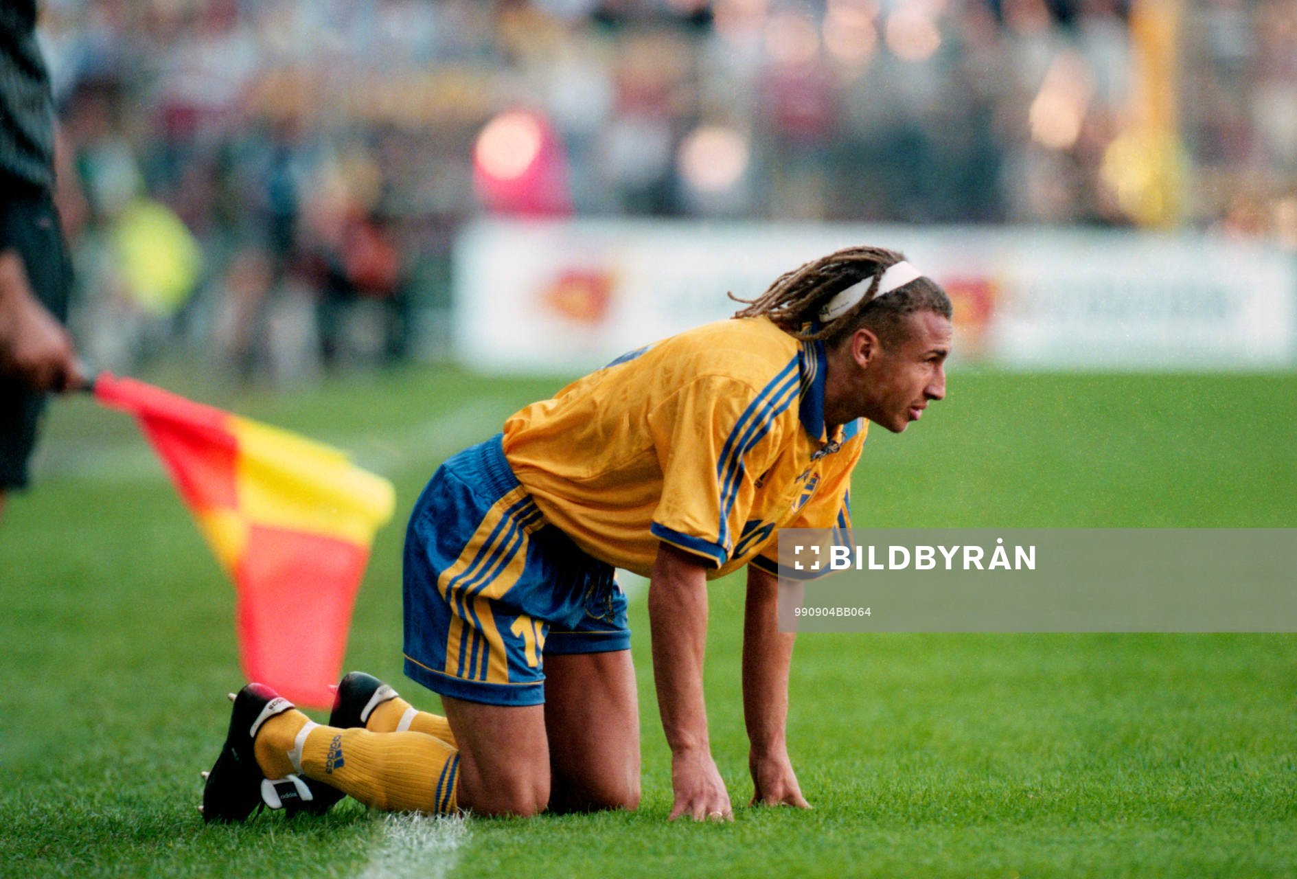 Henrik Larsson, Sverige på knä