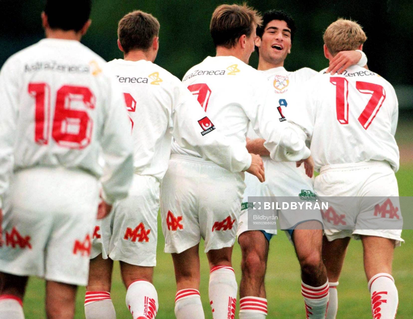 RABY YOUSSEF I SÖDERTäLJEKLUBBEN  ASSYRISKA, JUBLAR