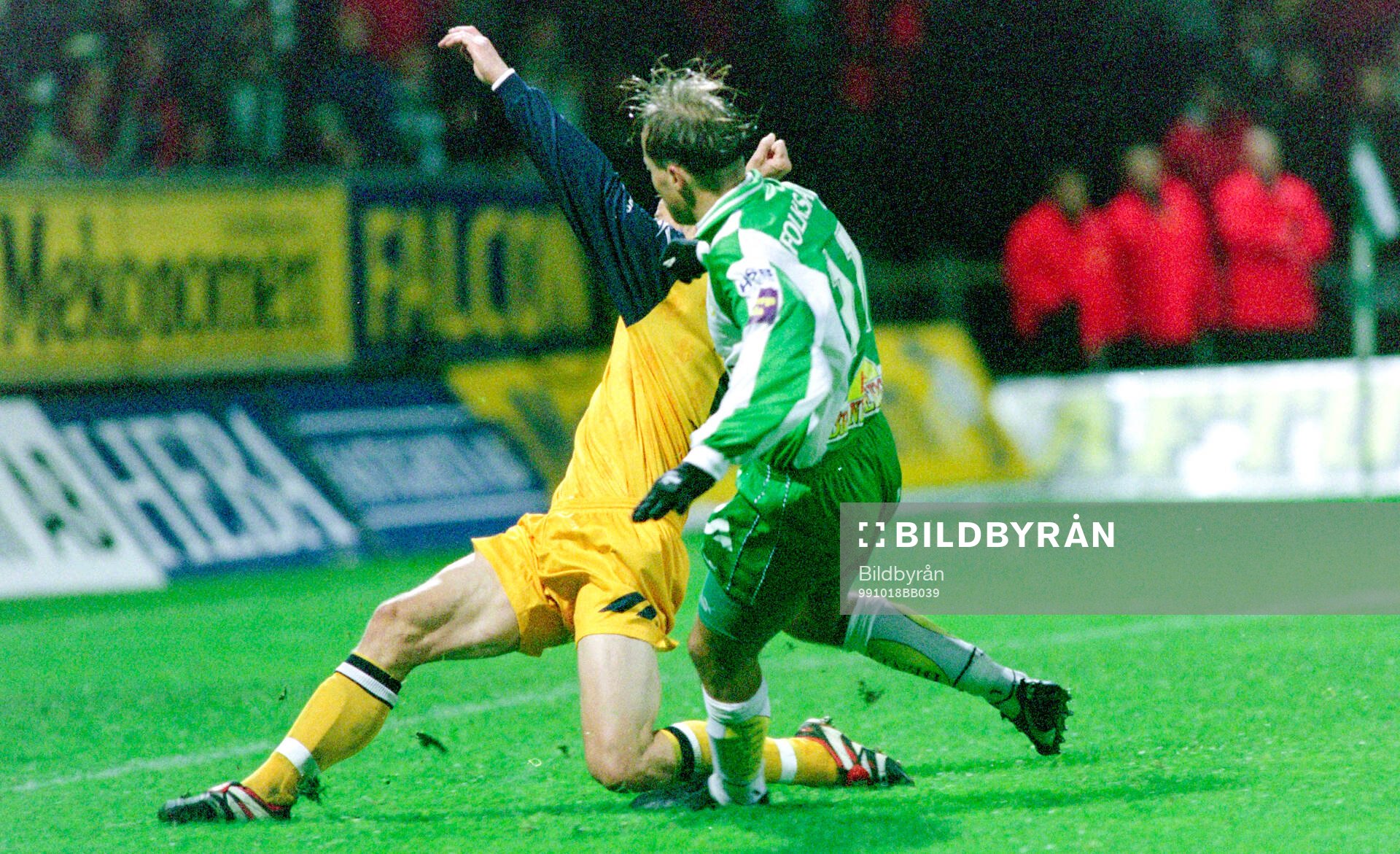 Hammarbys Hans Berggren skjuter 2-1