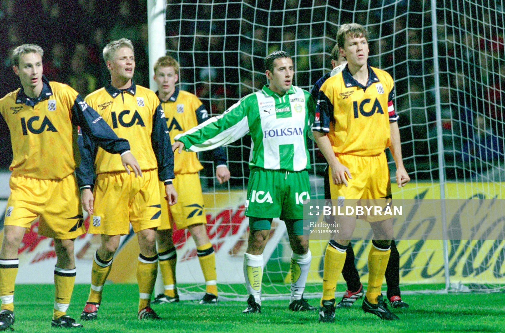 Hammarbys Mate Sestan mot Göteborgs Jon Inge Höiland,