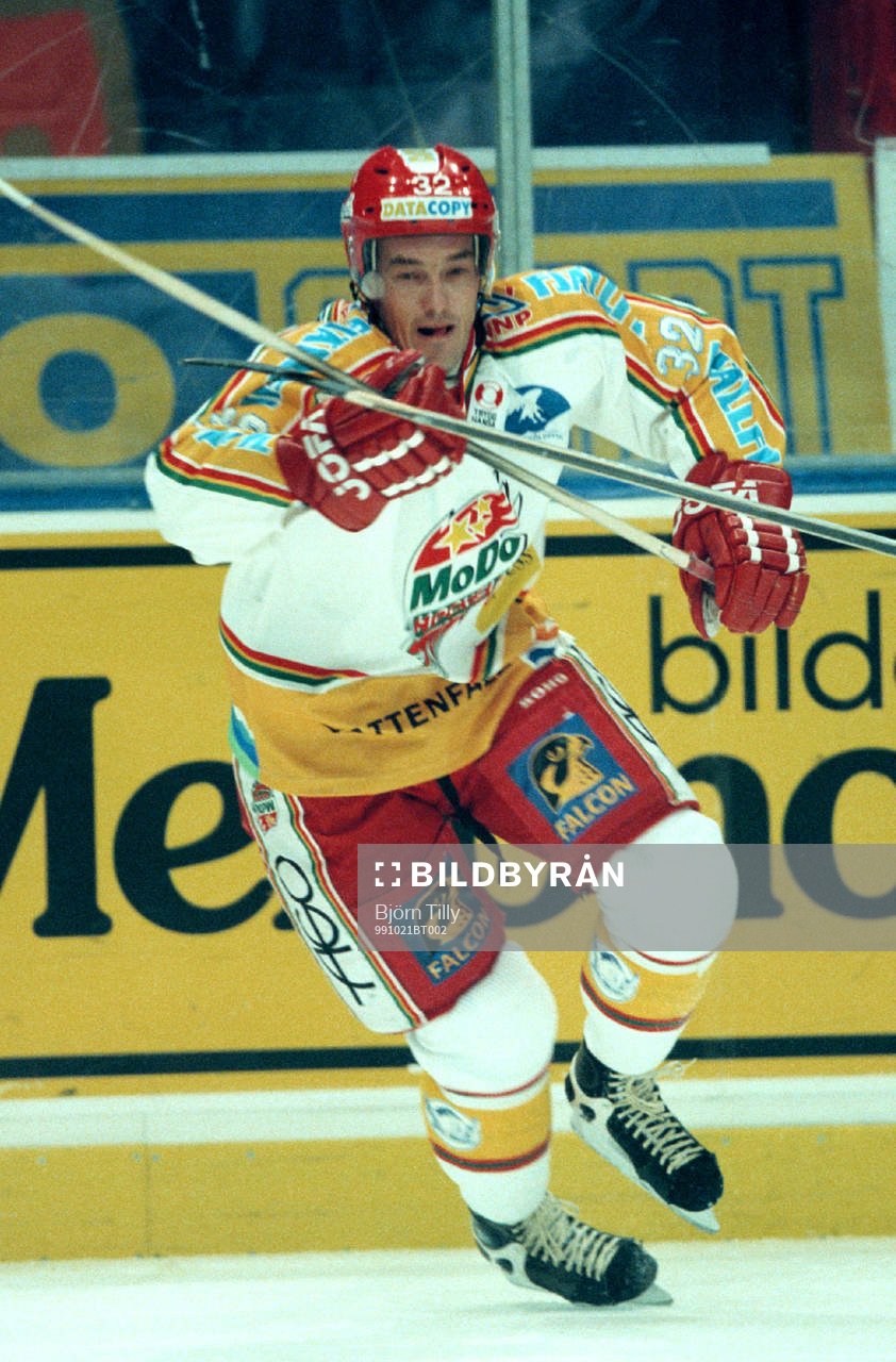Jesper Duus, Modo