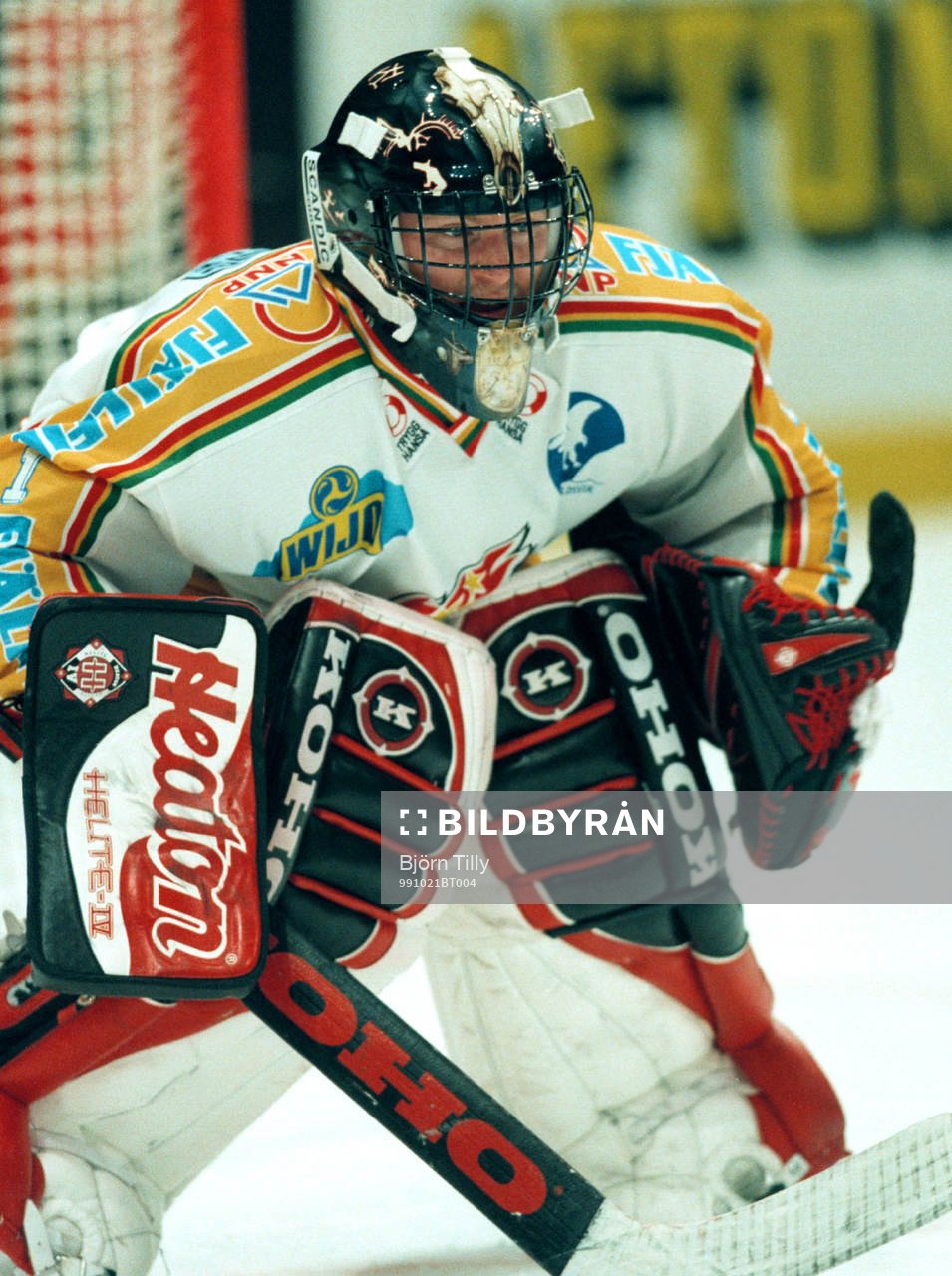Tobias Lundström, Modo