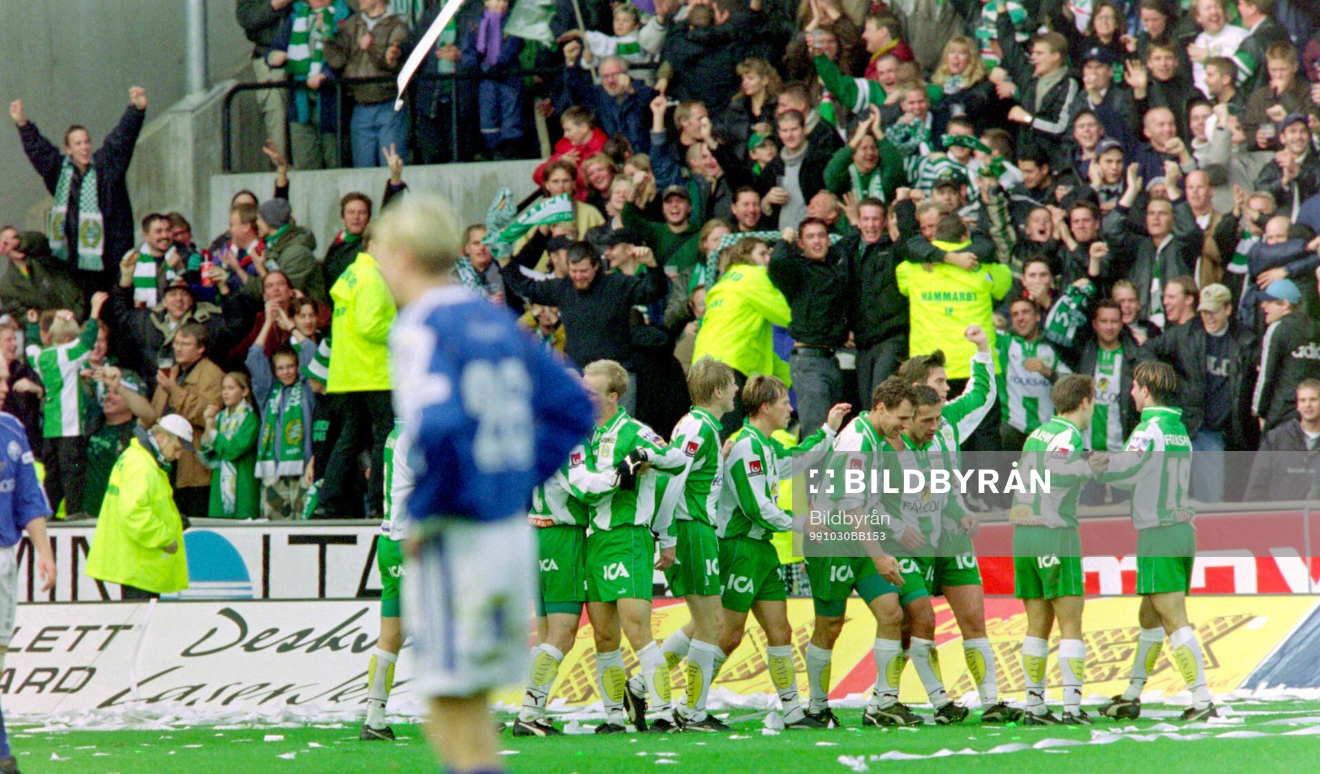 Hammarbys spelare jublar