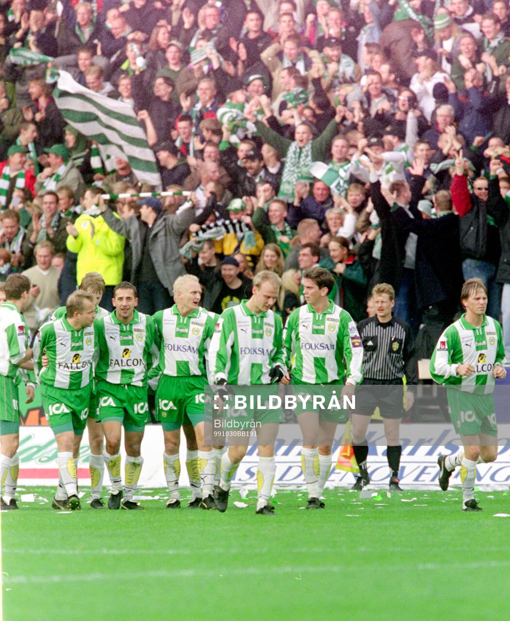 Hammarbys Mate Sestan (4:a fr v)  gratuleras