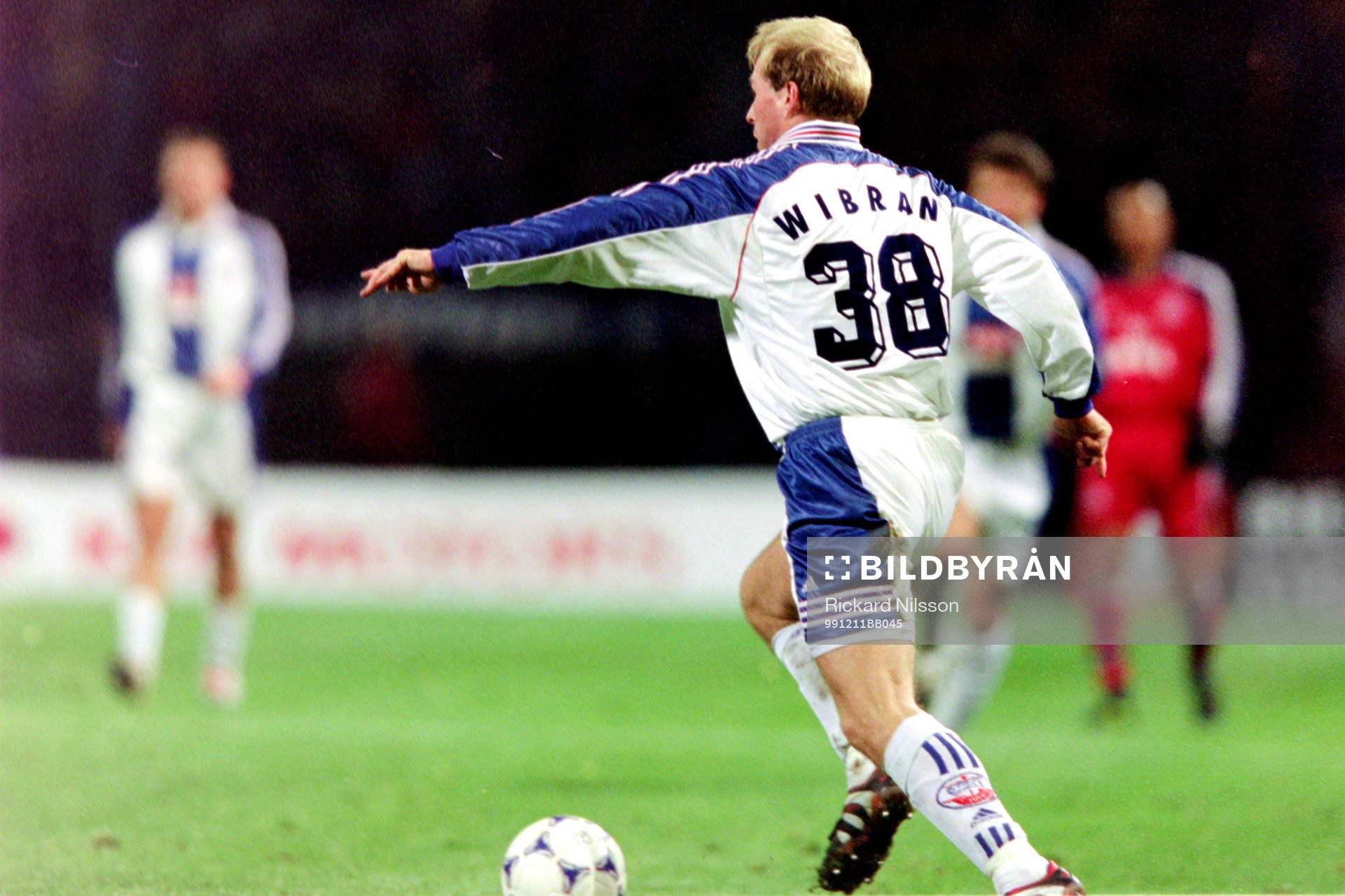 Fotboll, Bundesliga, Hansa Rostock - Bayern München, 0-3: Peter Wibrån, Hansa Rostock. 