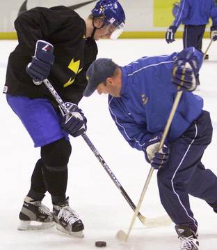 Per-Johan Axelsson, Sverige och Peter Wallin, General