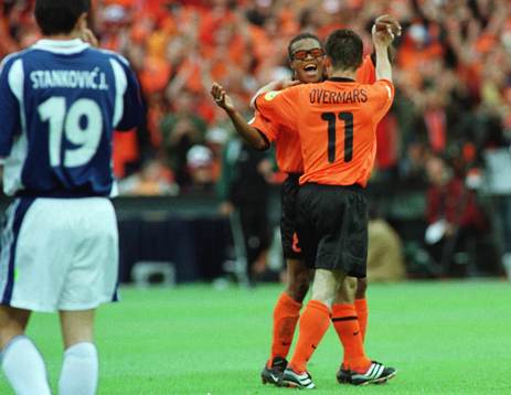  Marc Overmars och Edgar Davids, Holland jublar