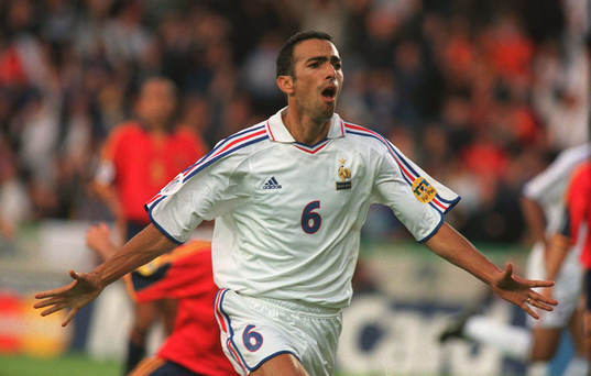  Youri Djorkaeff, Frankrike jublar
