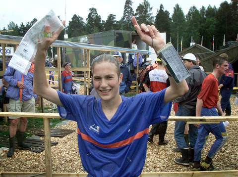 Simone Luder, Schwiez