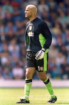  David James, Aston Villa.