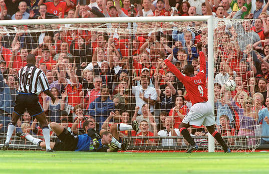  Andy Cole, Manchester (Jubel, Mål)