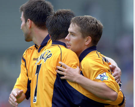  Michael Owen, Vladimir Smicer och Markus Babbel, Liverpool (Jubel)