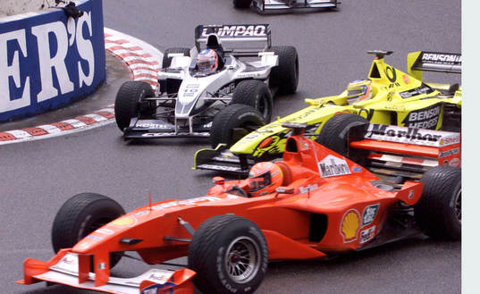 När Jenson Button försökte köra om Jarno Trulli passade
