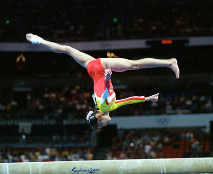 Bom, Yun Yang, Kina