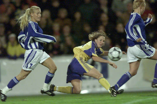 Fotboll, VM-kval, damer, Sverige - Finland
