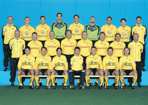  Bakre raden fr v : Heikki Mäkelä (massör), Fredrik Berglund, Daniel Ung, Anders Bogsjö, Joakim Alexandersson, Johan Wiland, Jesper Bengtsson, Martin Strömberg, Joakim Larsson (sjukgymnast) Mellersta raden fr v : Gert Hansson (mv-tränare), Niklas Gudmundson, Johan Sjöberg, Martin Andersson, Andreas Nicklasson, Stefan Andreasson, Anders Svensson, Thomas Ahlström (ass. tränare) Främre raden fr.v: Fredrik Mohlin, Johan Karlsson, Mikael Andersson, Bengt-Arne Strömberg (tränare),  Lars-Gunnar Carlstrand, Kristoffer Arvhage, Andreas Klarström
