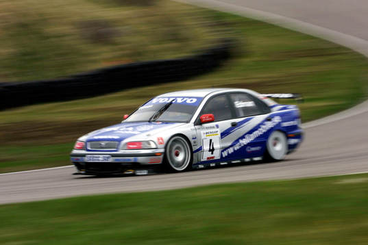 STCC: Jens Edman vann båda racen i STCC-premiären
