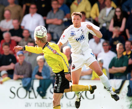 Målskytten Jörgen Svensson, Malmö i nickduell med Patrik