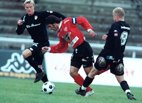 fotboll Superettan; Café Opera - Sylvia, Kaj Eskelienen